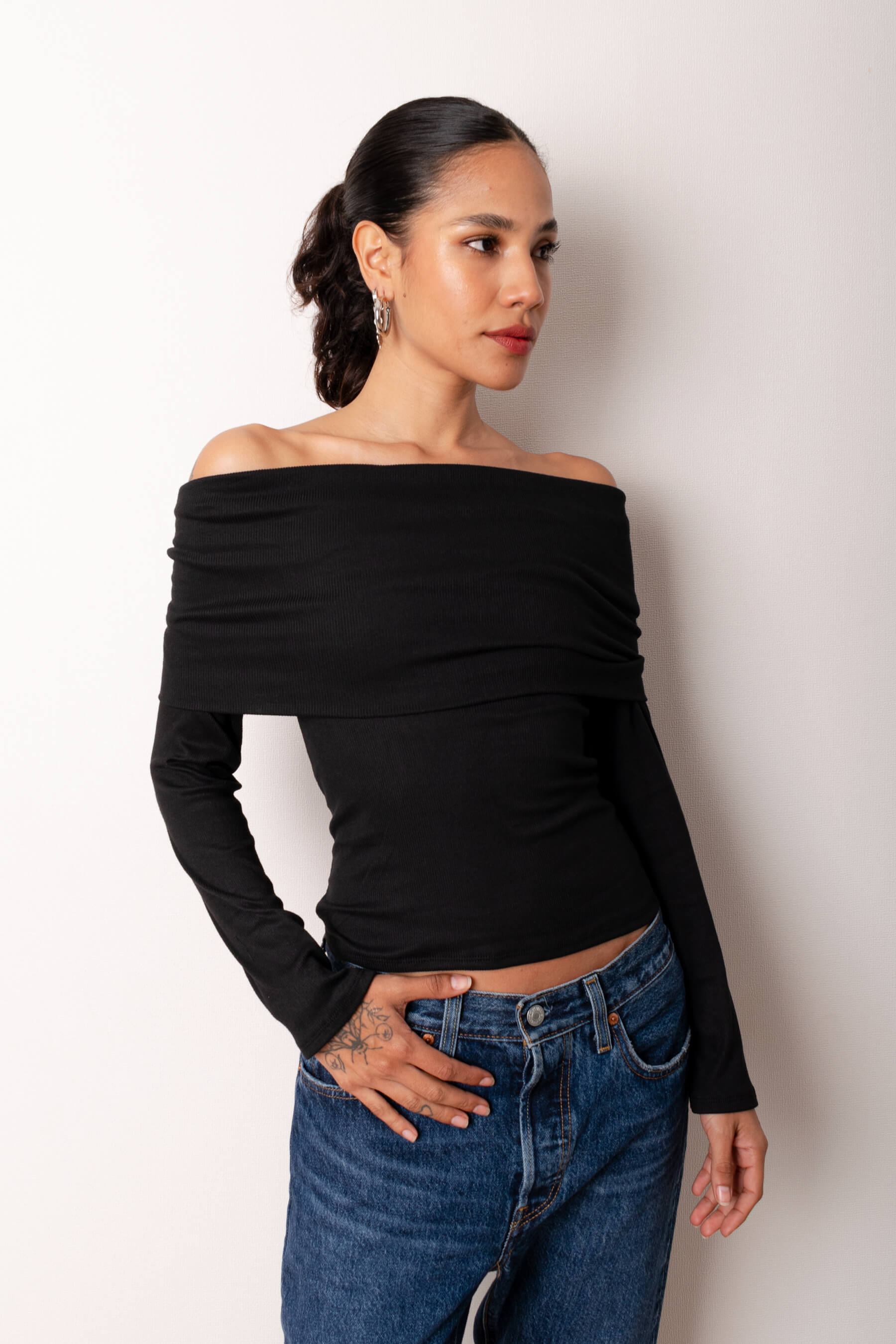 OFF SHOULDER  NEGRO