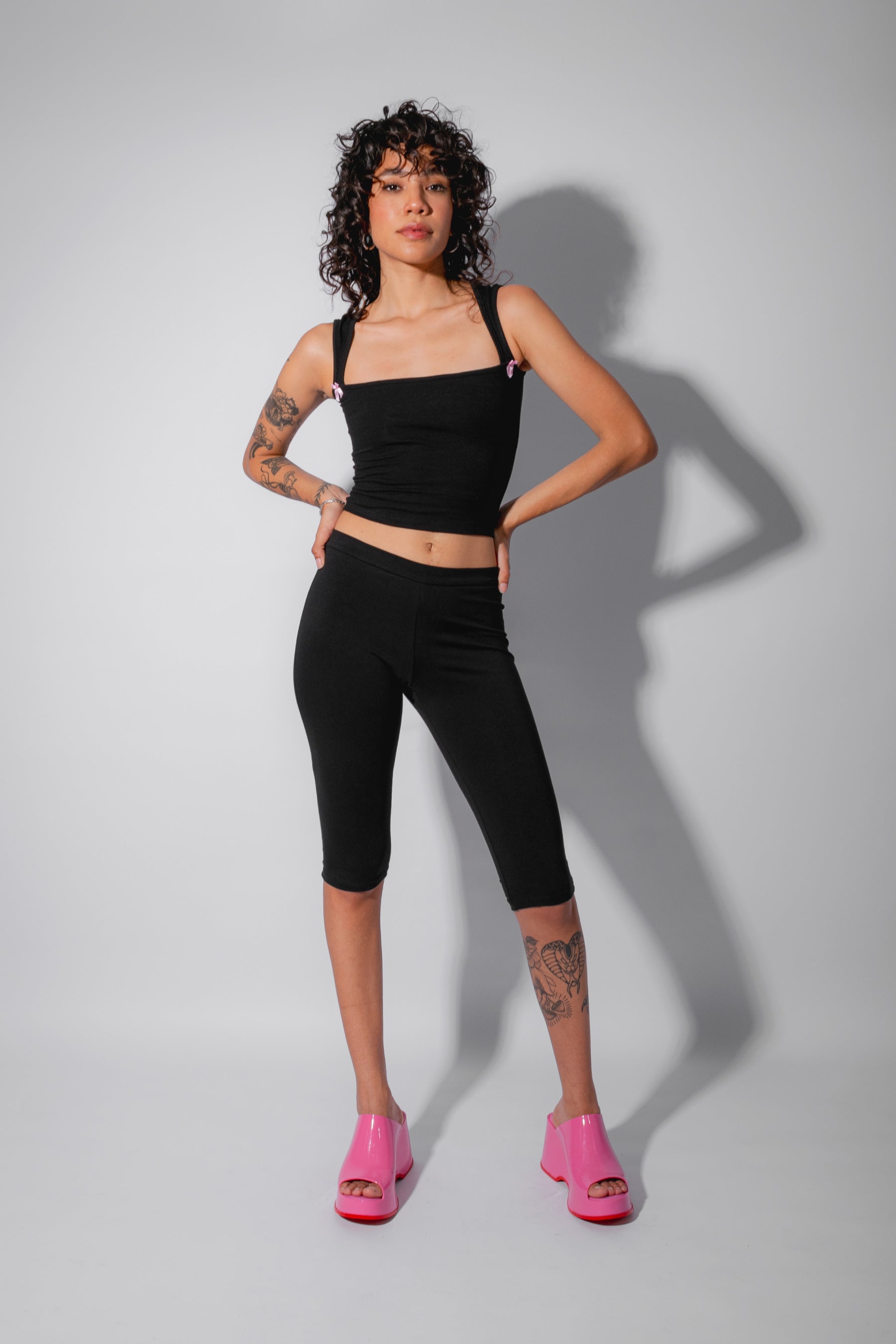 PANT CAPRI NEGRO